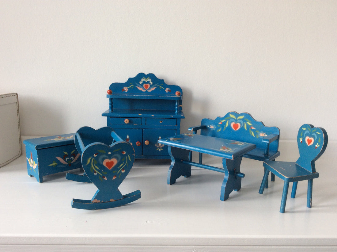 Eerste meubeltjes aangeschaft!