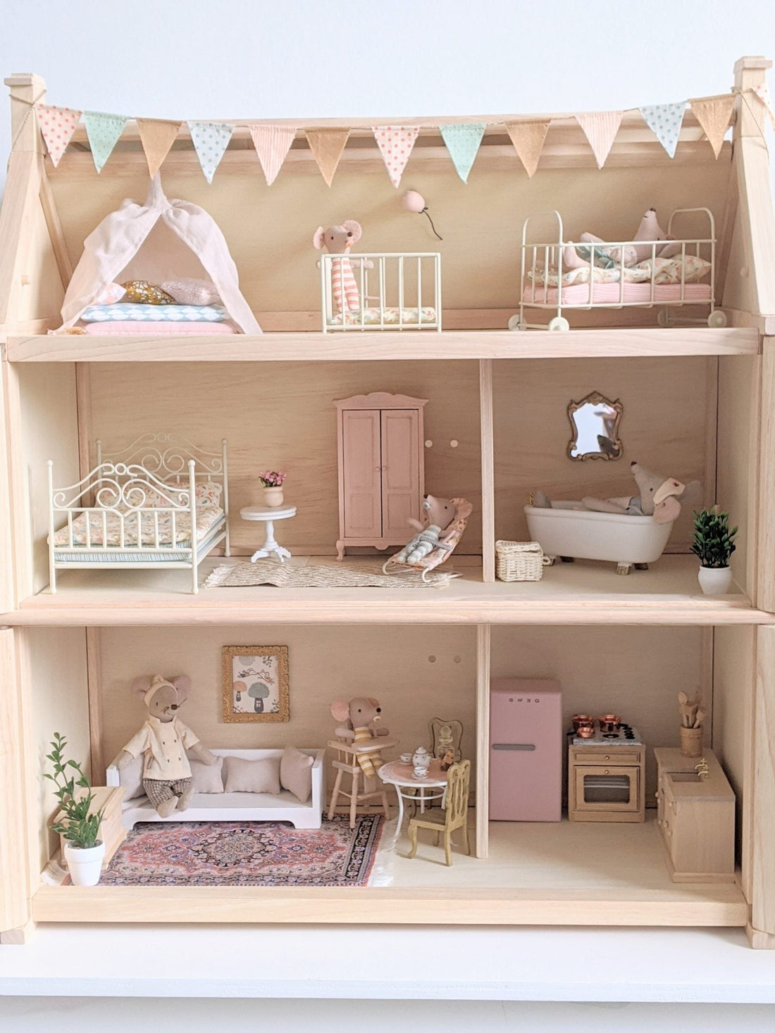 Maileg en Plantoys Victorian poppenhuis