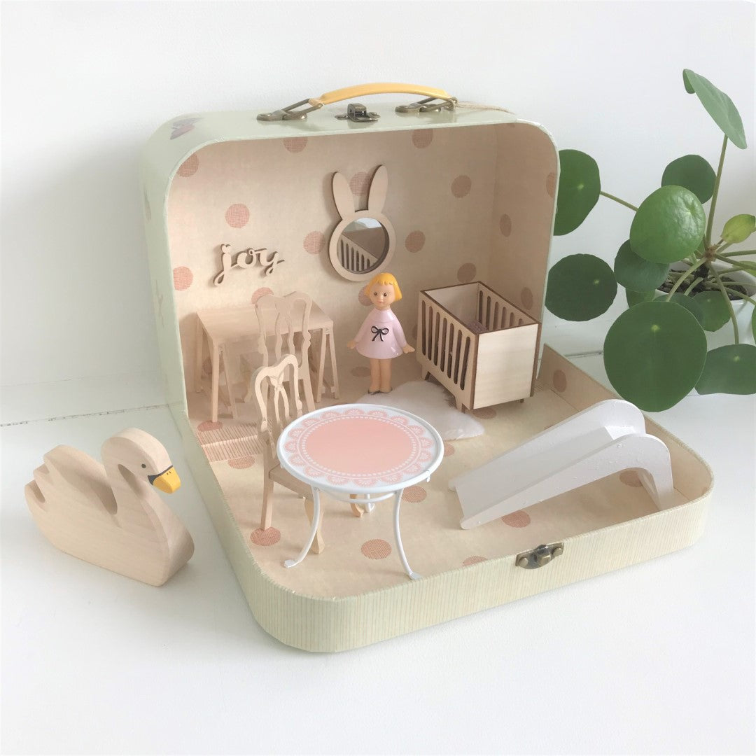 Maileg dollhouse to go