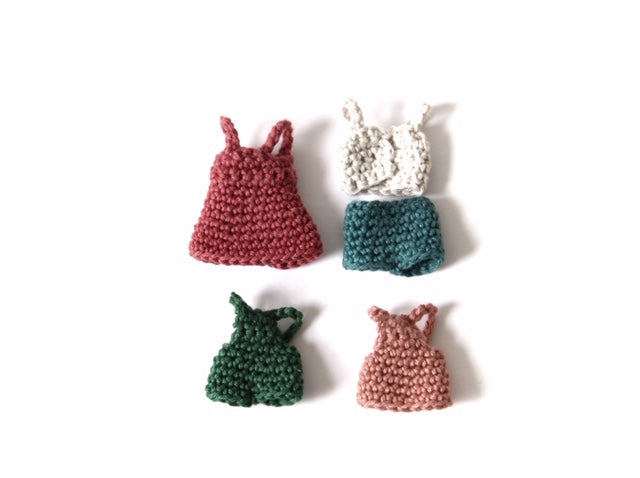 Haakpatroontjes voor het poppenhuis (pdf)