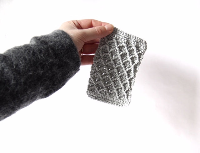 Haakpatroontjes voor het poppenhuis (pdf)