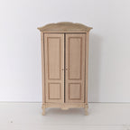 Kast op pootjes naturel *met schoonheidsfoutje