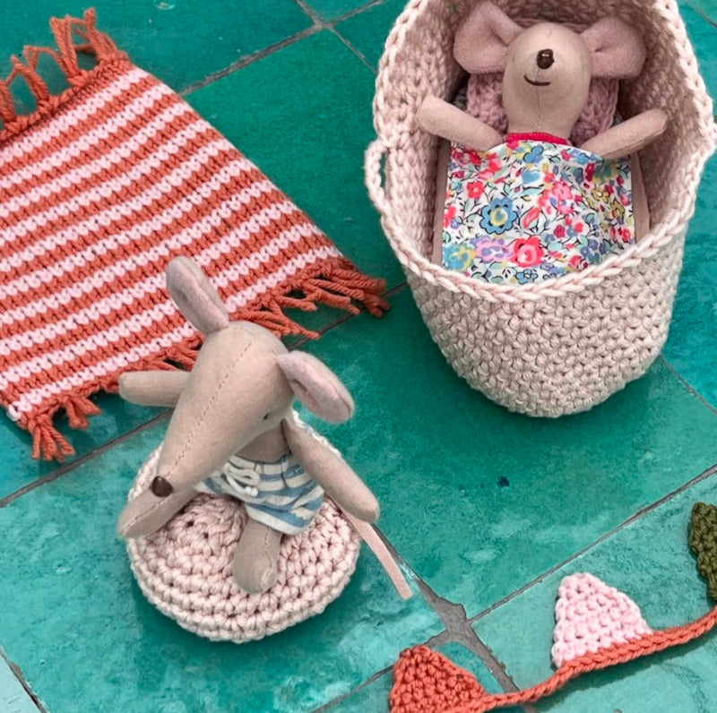 Breien voor de Maileg muisjes, ENGELS Boven de wolken 38 (Digitaal boekje, pdf)