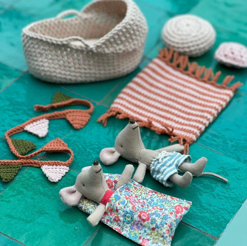 Set patronenboekjes 'Boven de wolken' plus Maileg Gingerbreadhuistasje