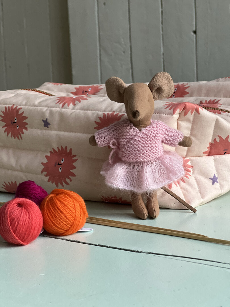 Breien voor de Maileg muisjes, ENGELS Boven de wolken 38 (Digitaal boekje, pdf)