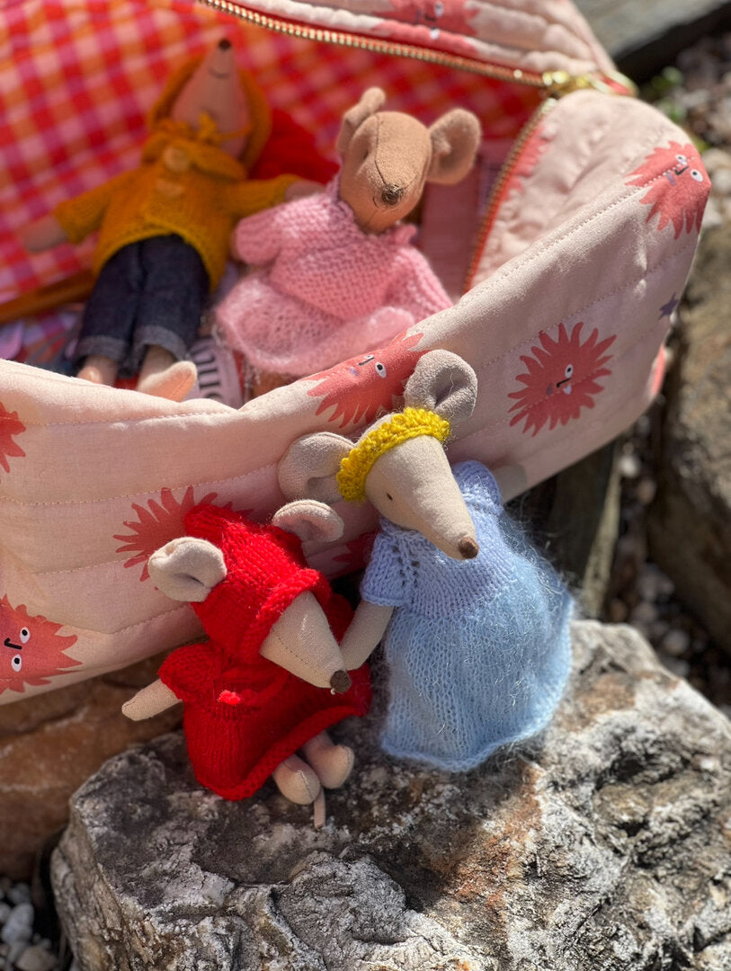 Breien voor de Maileg muisjes, ENGELS Boven de wolken 38 (Digitaal boekje, pdf)