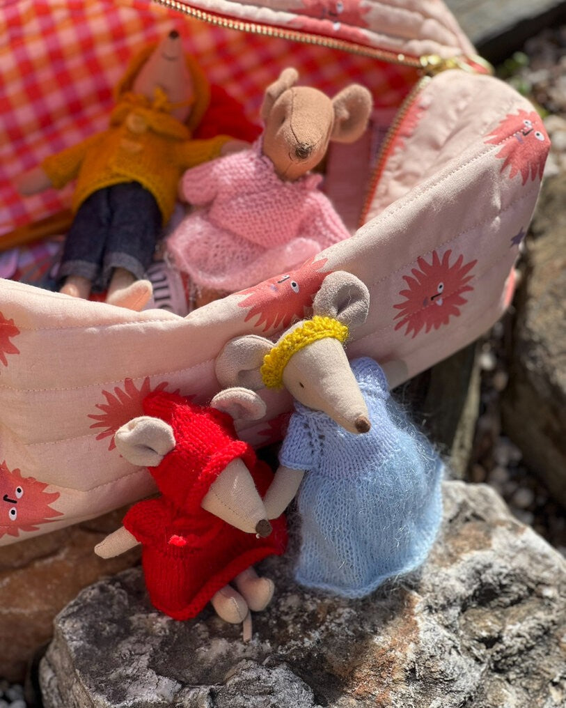 Breien voor de Maileg muisjes, ENGELS Boven de wolken 38 (Digitaal boekje, pdf)