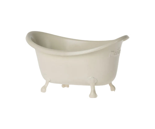 Maileg-bathtub-mouse