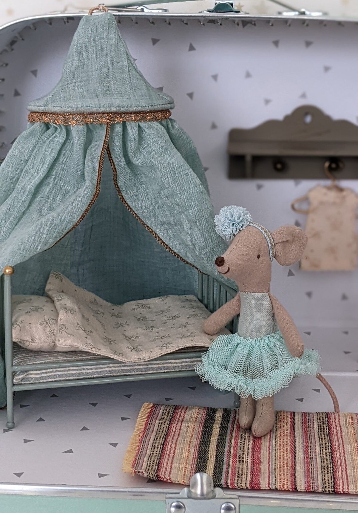 Maileg koffertje ballerina kamertje / Suitcase dollhouse mint