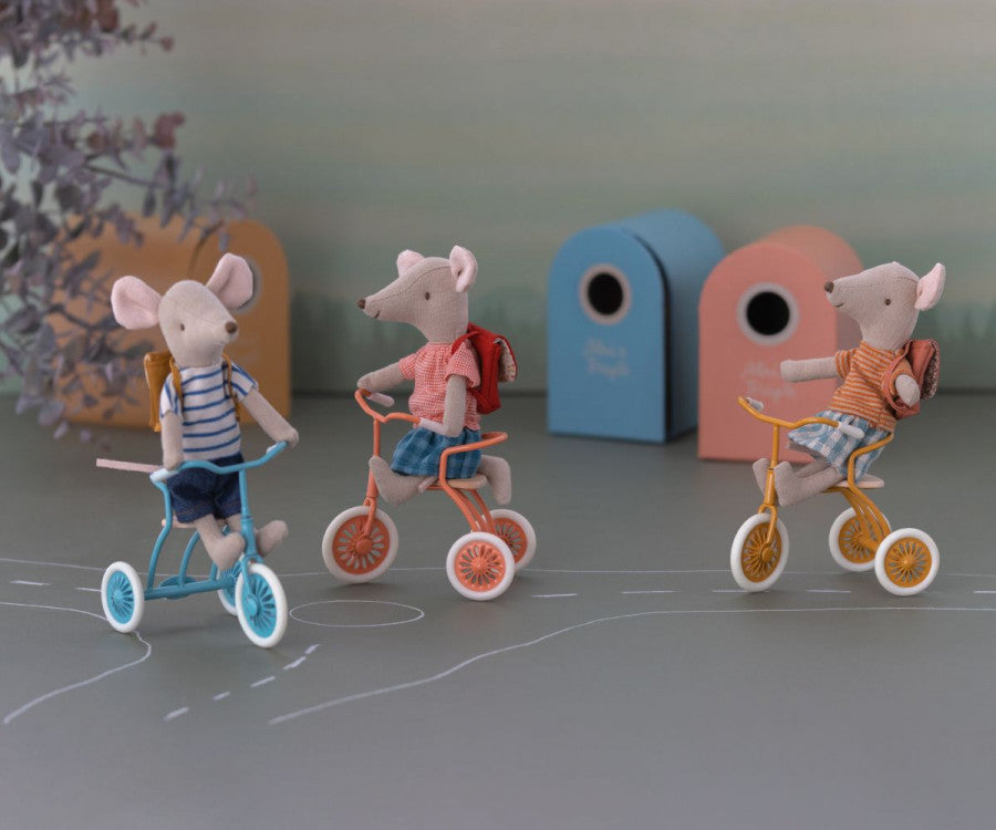 Maileg grote zus muis kleding en rugzak / clothes and bag, big sister mouse Old rose