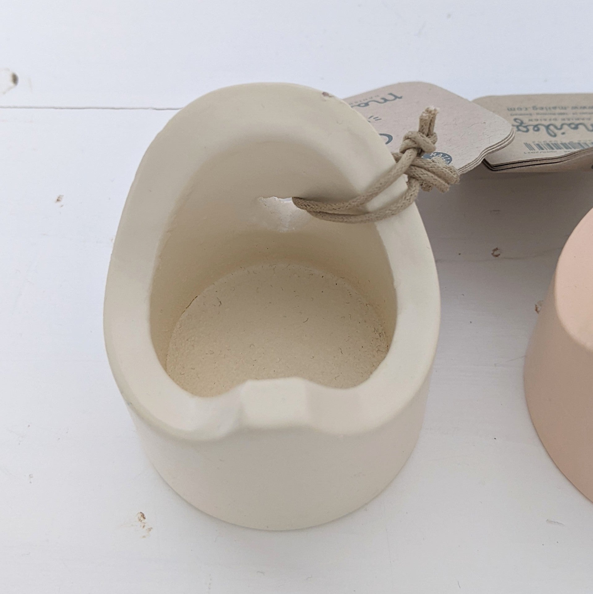 Maileg houten plas potje offwhite *met schoonheidsfoutje