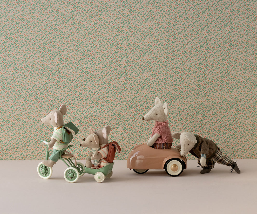 Maileg driewieler fiets voor muis in garagebox, koraal / abri a tricycle, mouse, coral