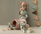 Maileg wandel muis, grote zus / Hiker mouse big sister