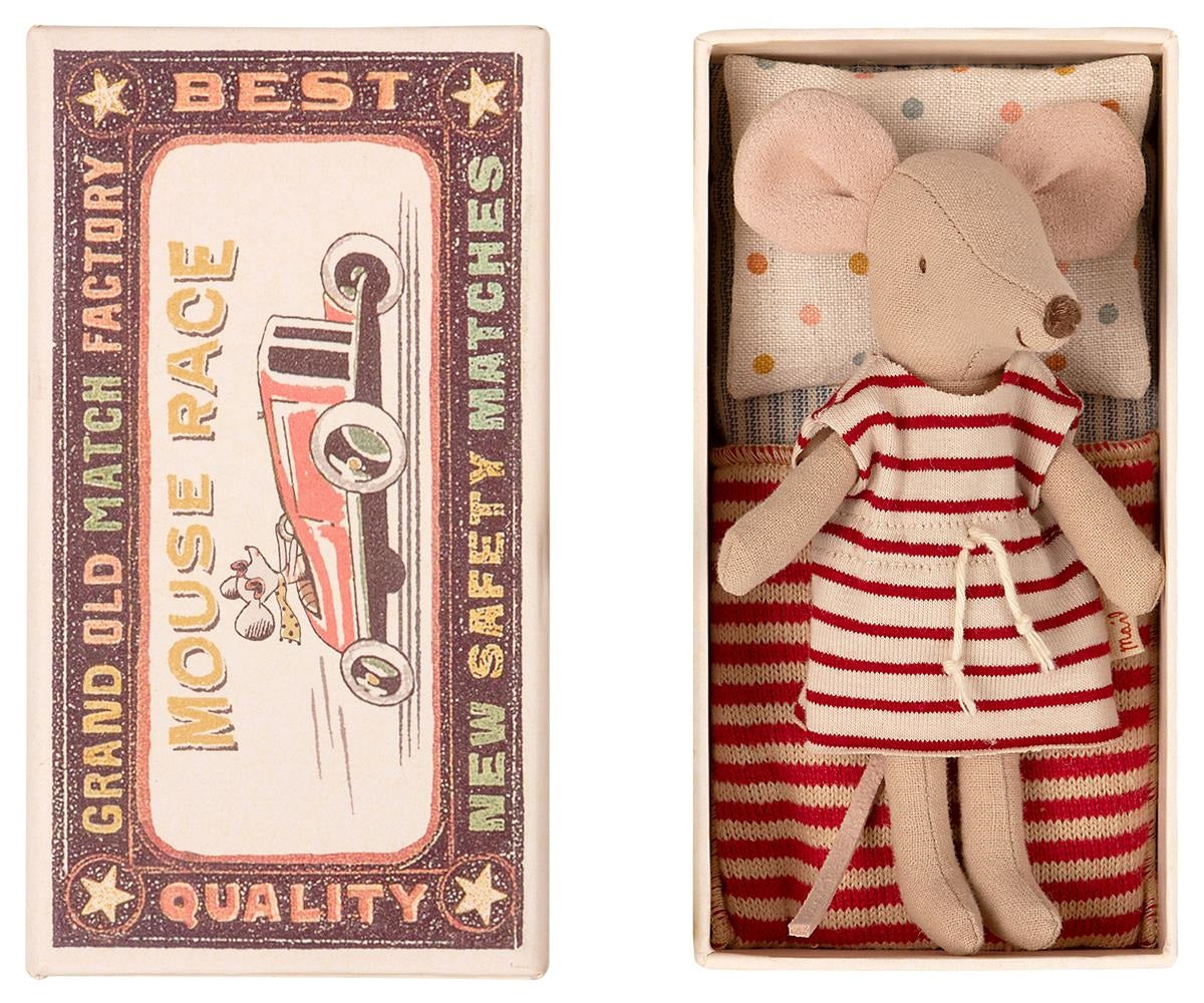 Maileg grote zus muis in doosje gestreept / big sister mouse in matchbox