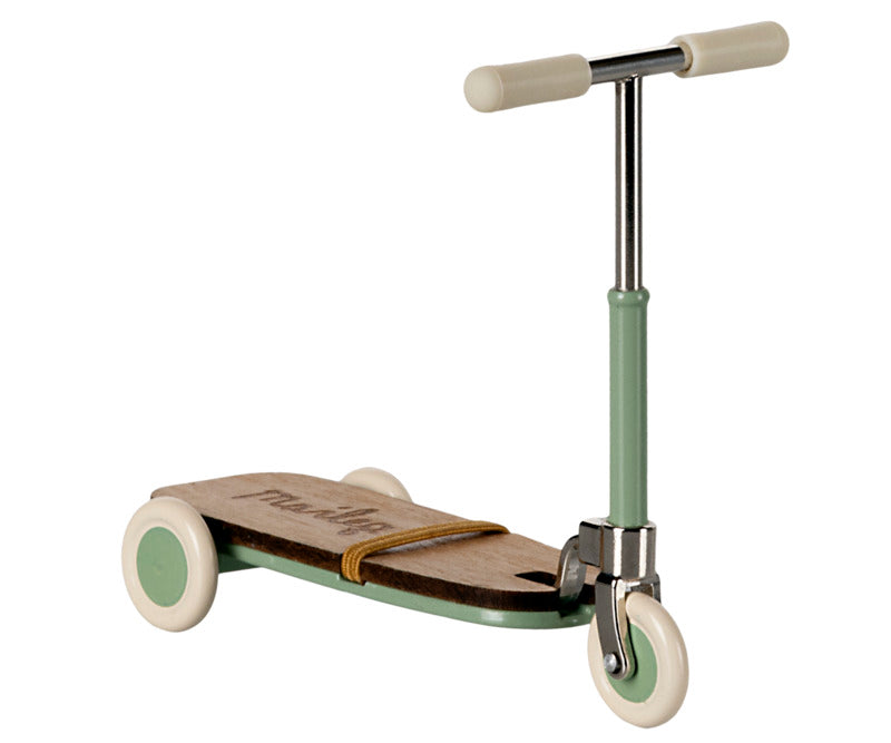Maileg step/scooter/kickboard voor muis, mint