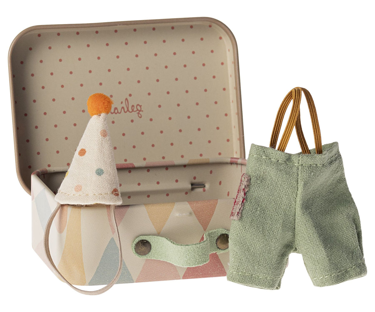 Maileg set little sister and suitcase clown