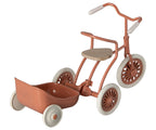 Maileg driewieler fiets voor muis in garagebox, koraal / abri a tricycle, mouse, coral