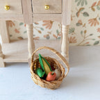 Miniatuur mand met groente