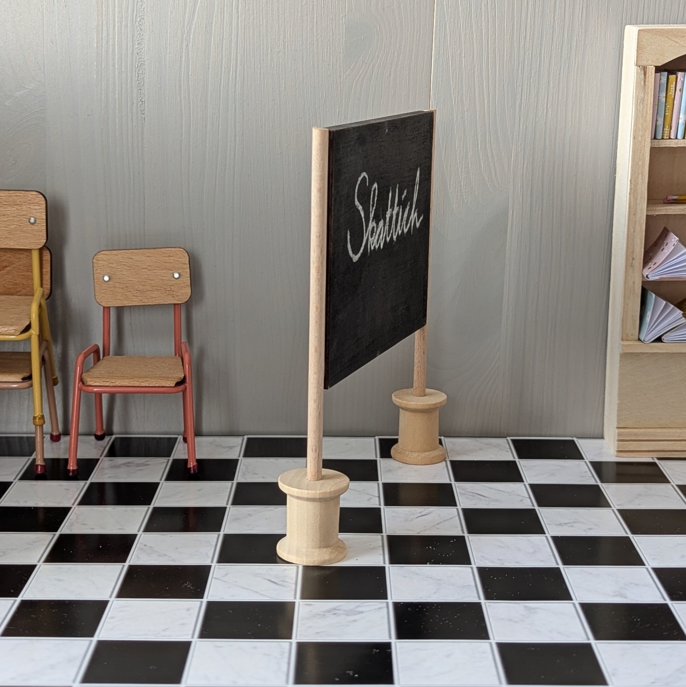 Miniatuur 'schooltijd' schoolbord handgemaakt