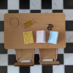 Miniatuur 'schooltijd' set schriften, potloden, schaar handgemaakt