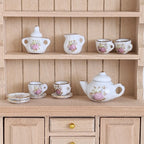 Servies wit met lief bloemetje en gouden randje