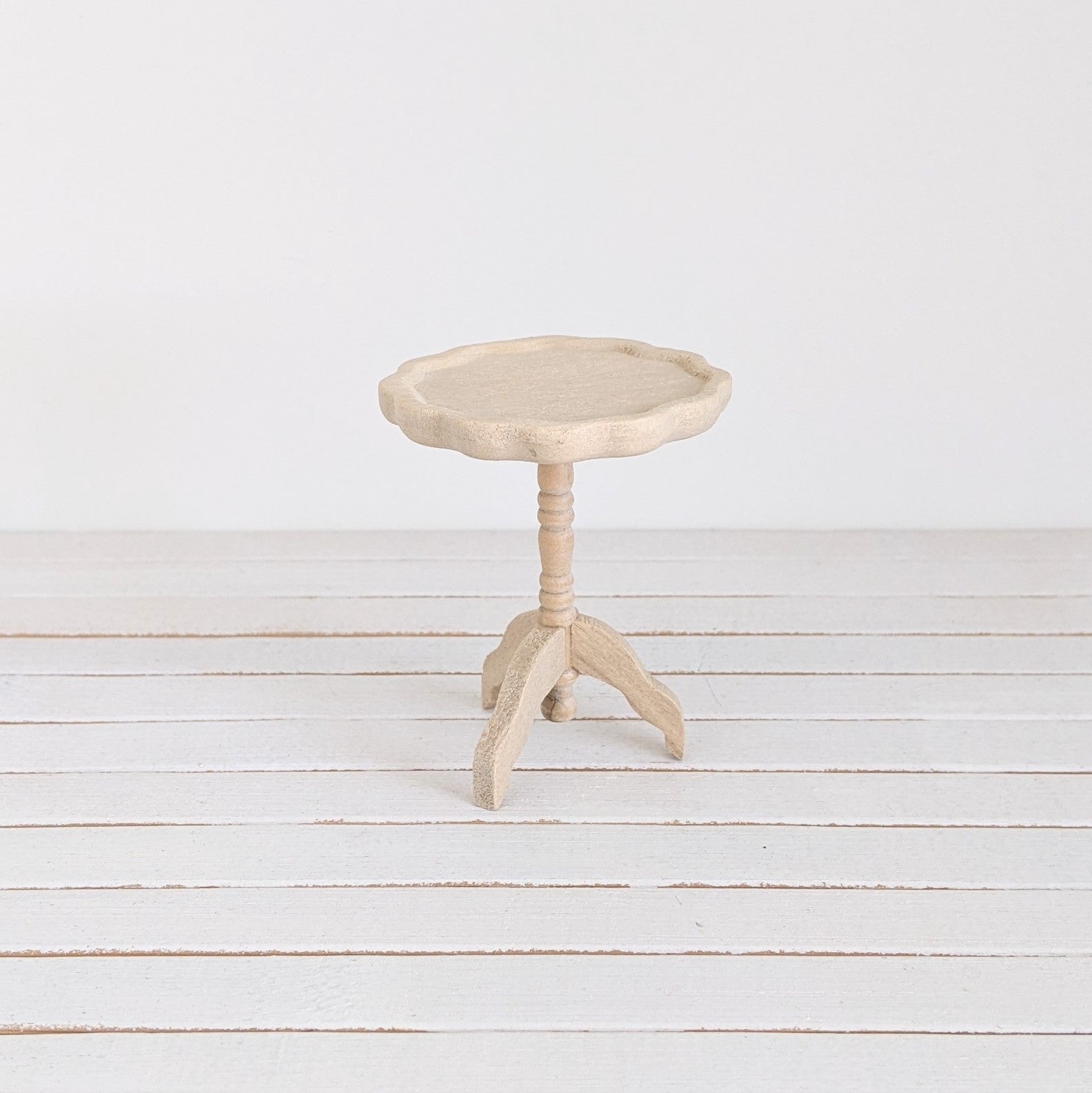 Rond tafeltje naturel hout