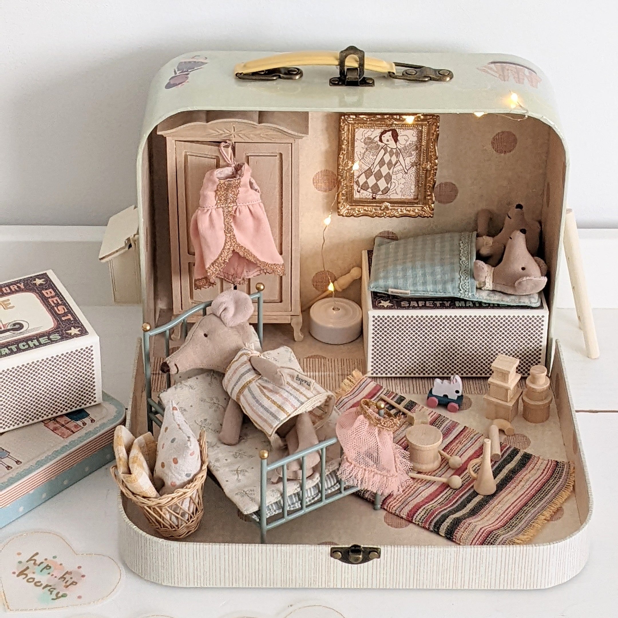 Maileg koffertje Bambi Bambino suitcase