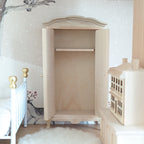 Kast op pootjes naturel