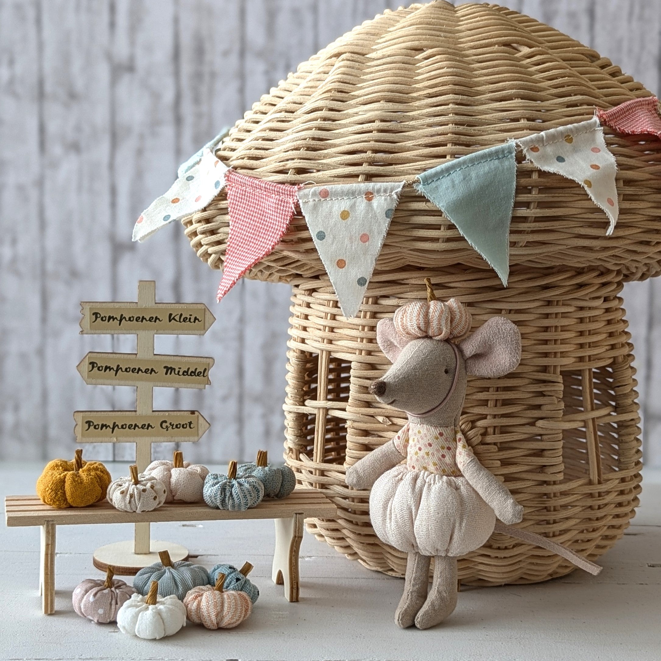 Maileg vlaggenlijn garland mini