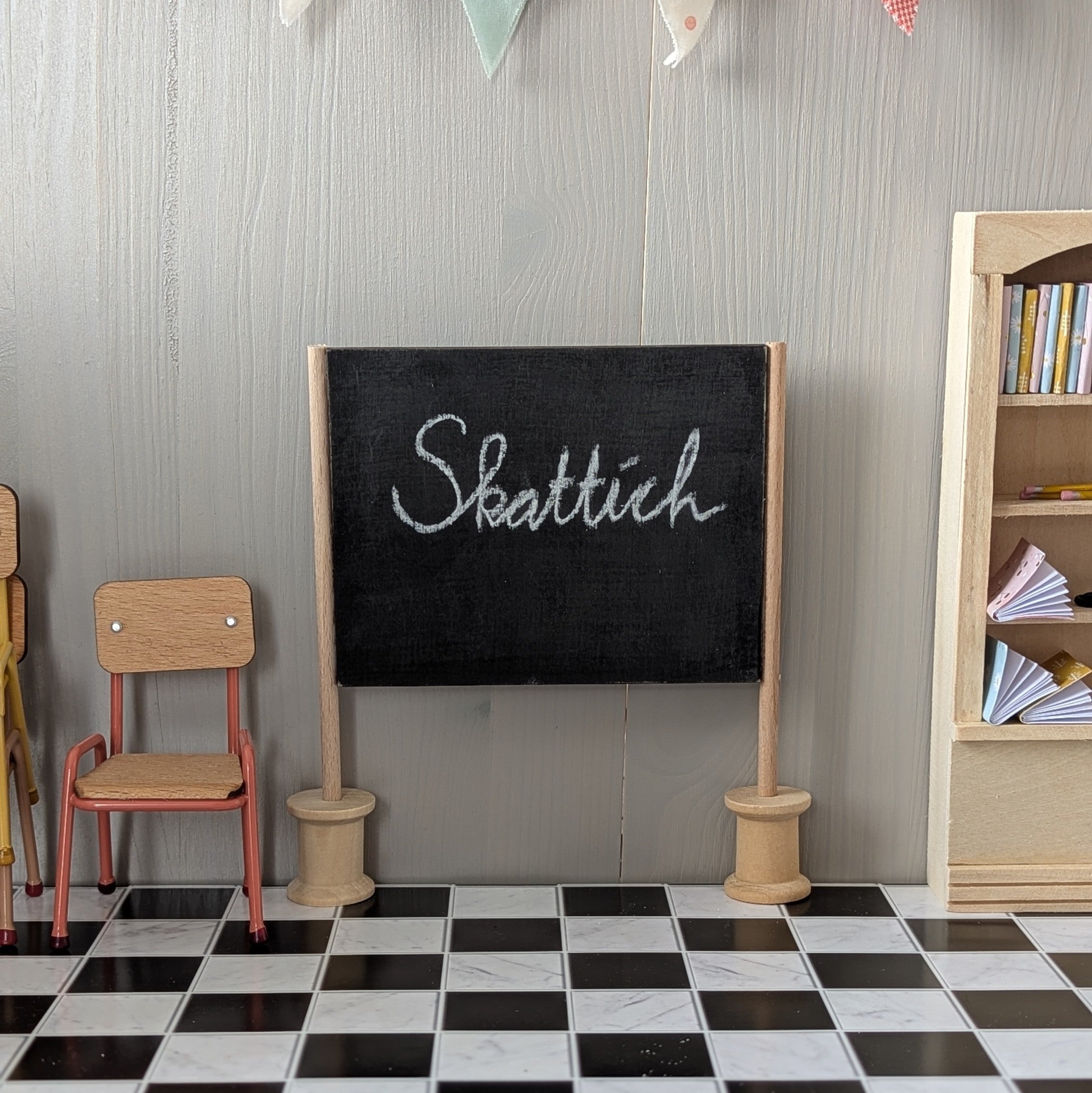 Miniatuur 'schooltijd' schoolbord handgemaakt