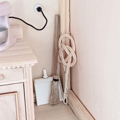 Set mattenklopper, veger en blik