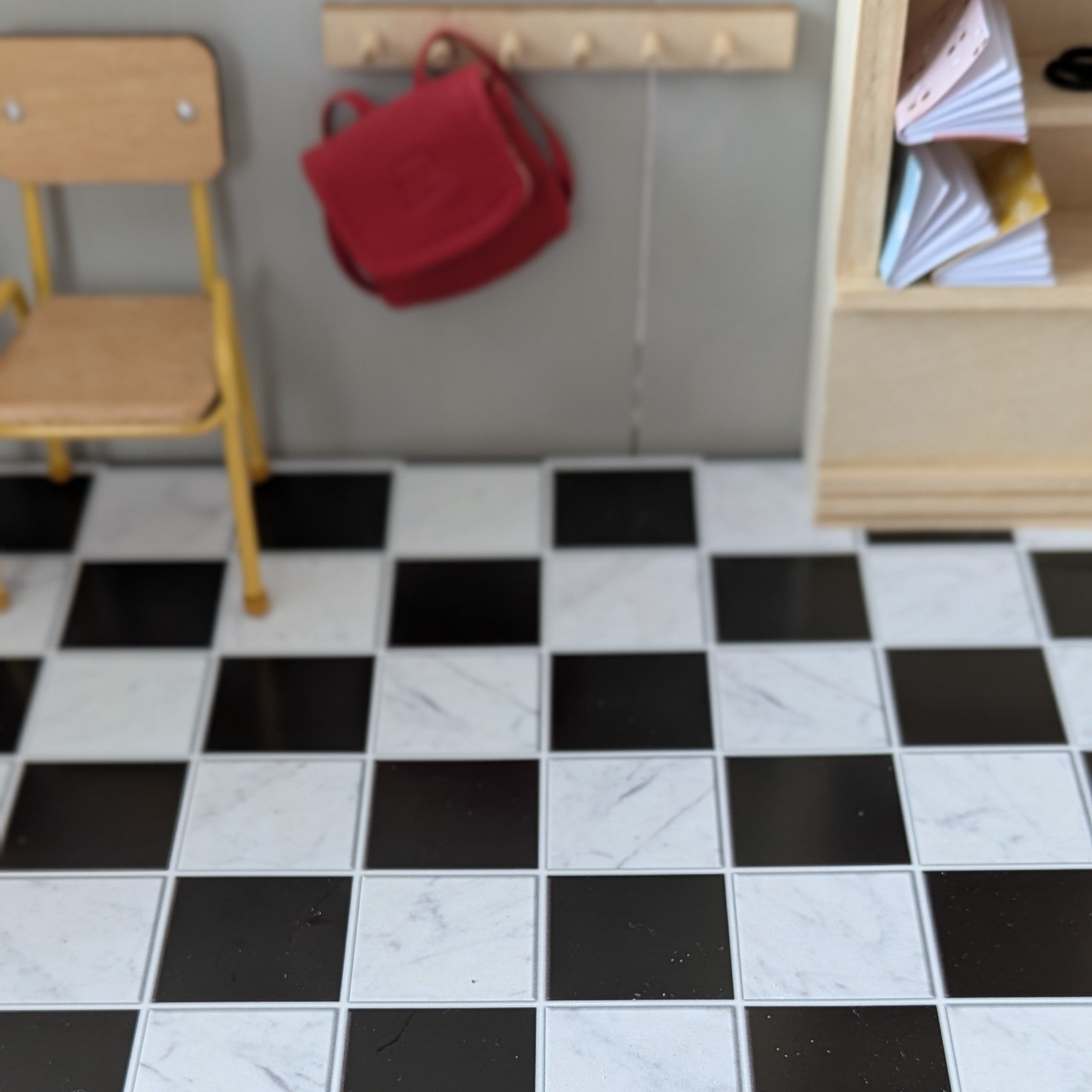 Miniatuur 'schooltijd' vloer geblokt zwart wit