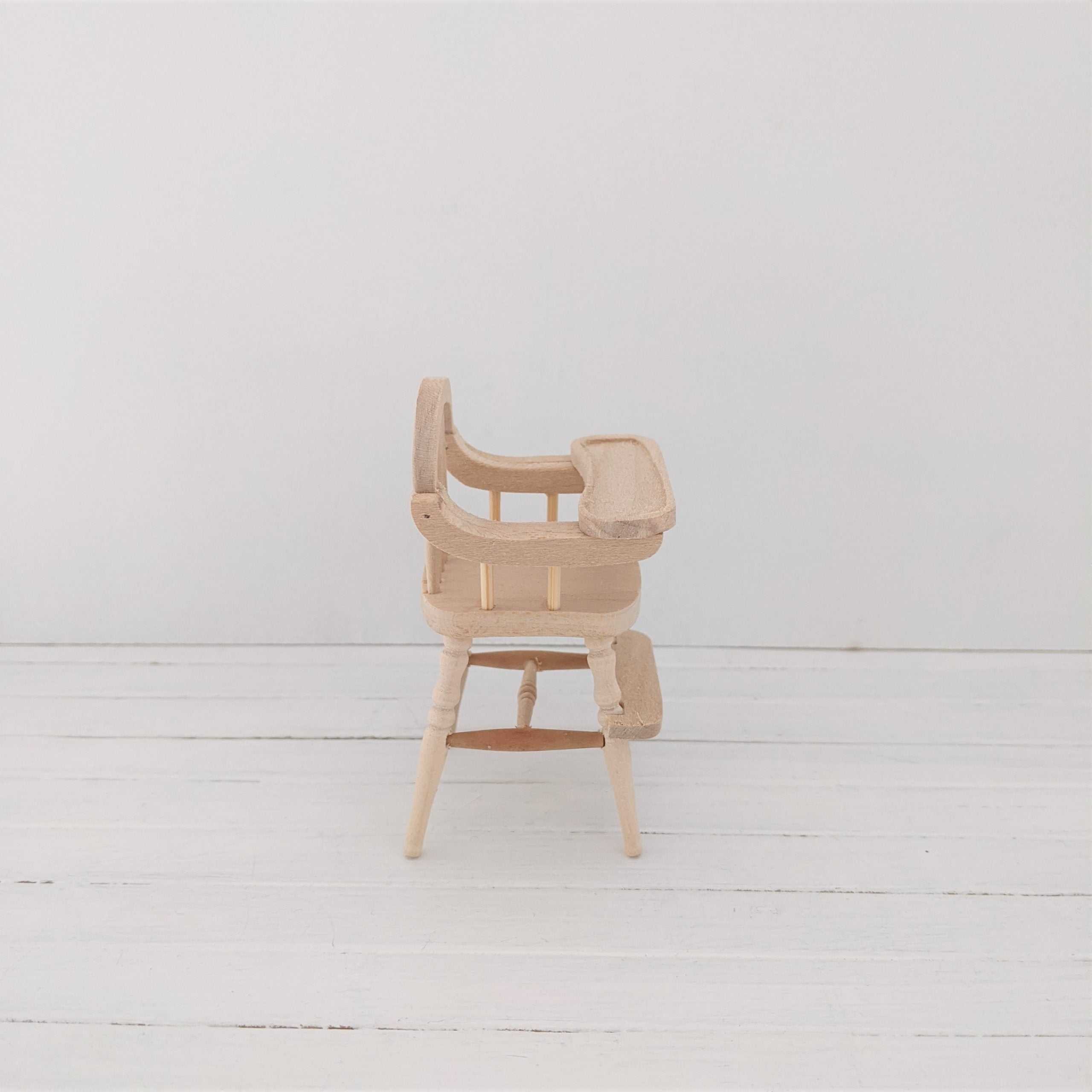 Kinderstoeltje naturel hout