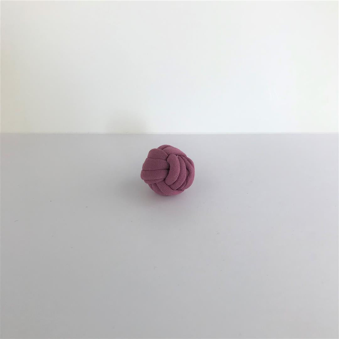 -Knoopkussen voor het poppenhuis handgemaakt