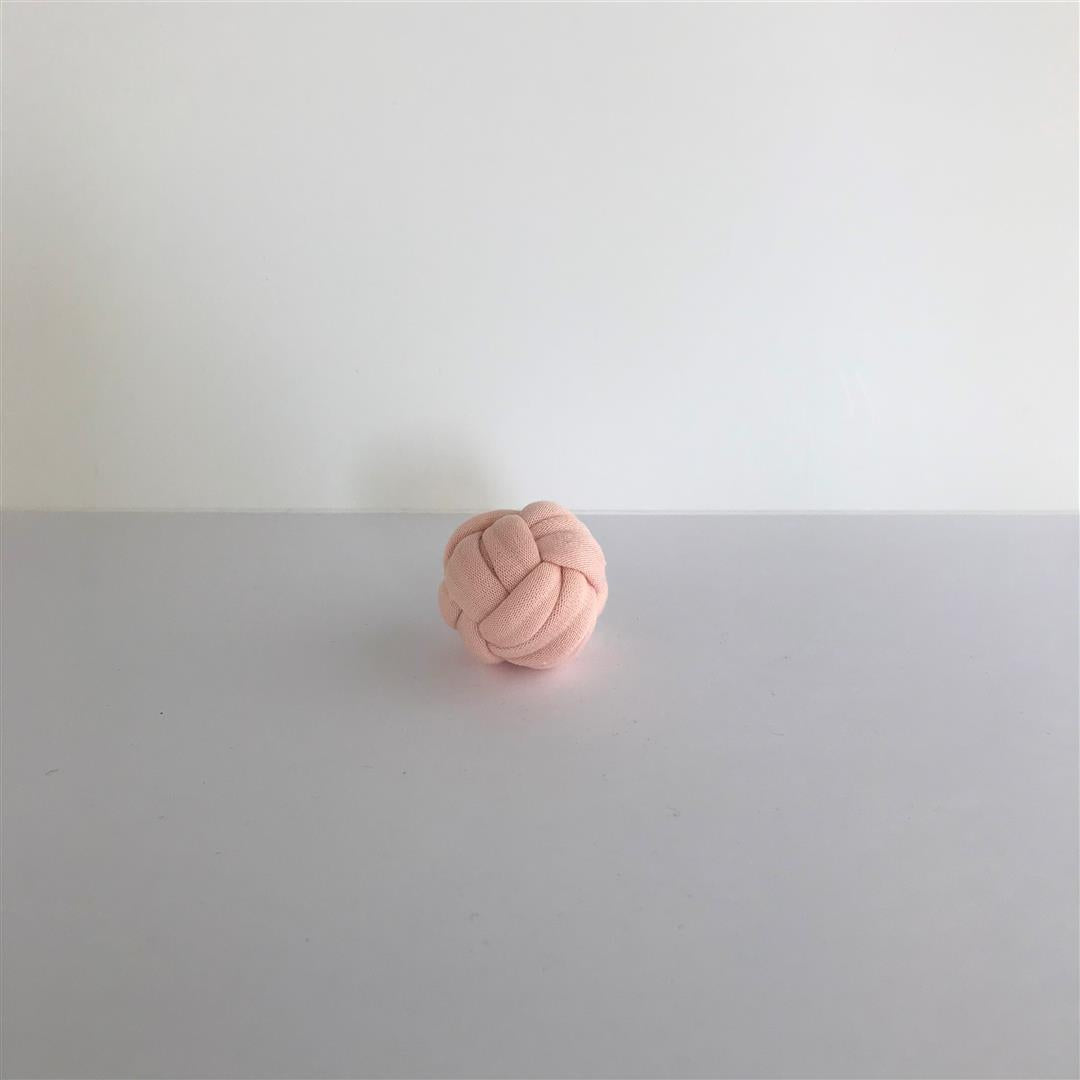 -Knoopkussen voor het poppenhuis handgemaakt