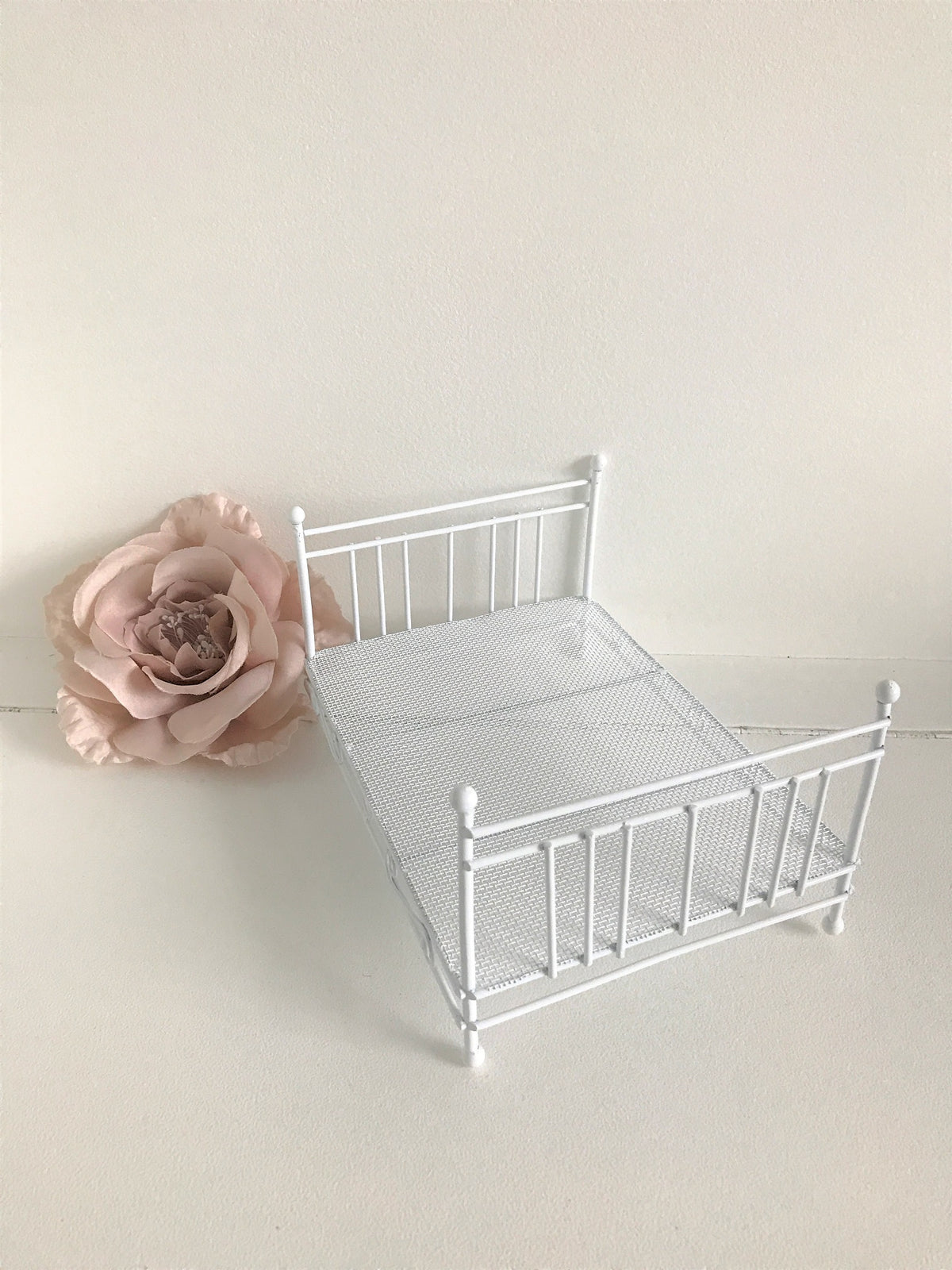 Metalen bed tweepersoons wit (afgekeurd)