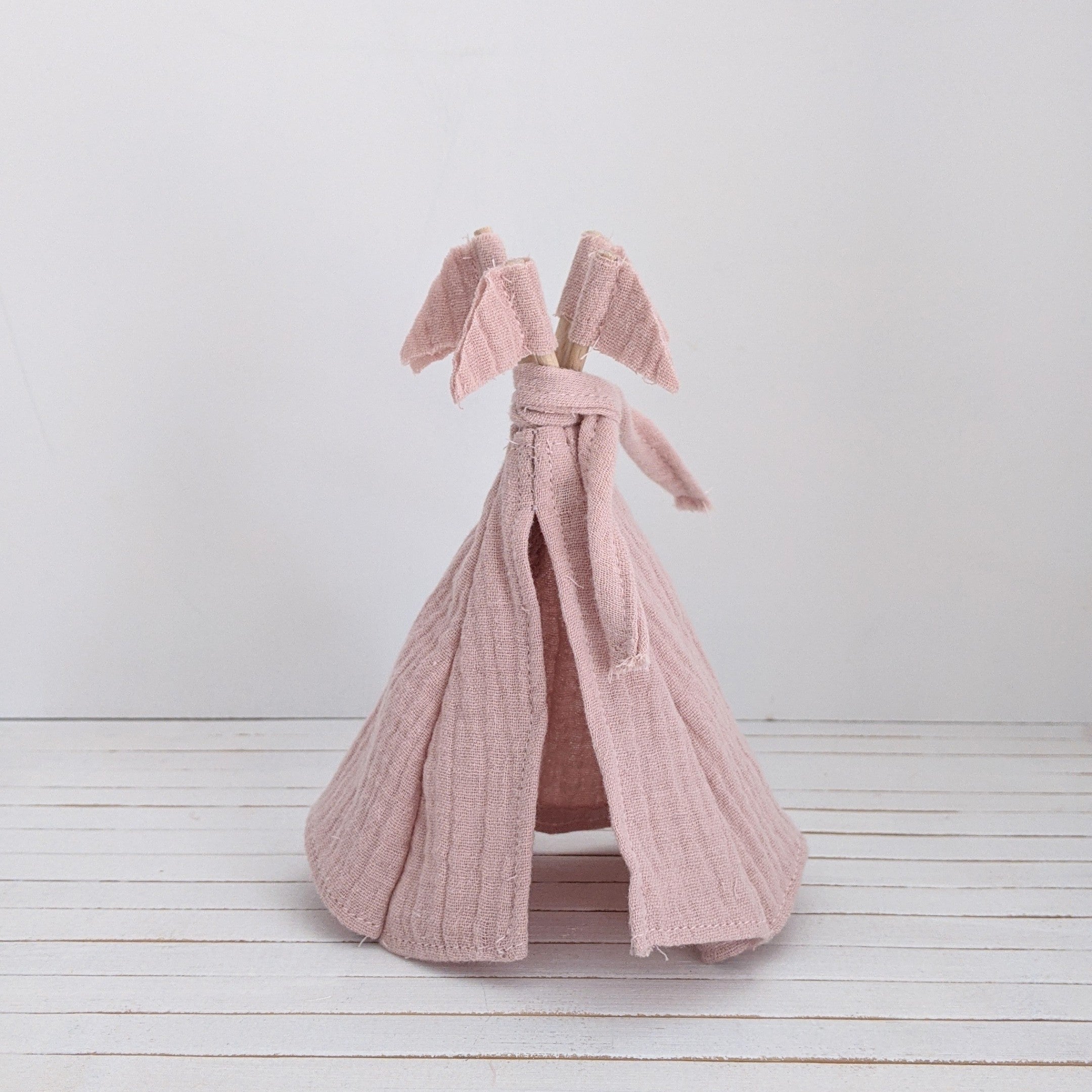 Tipi oudroze met vlaggetjes