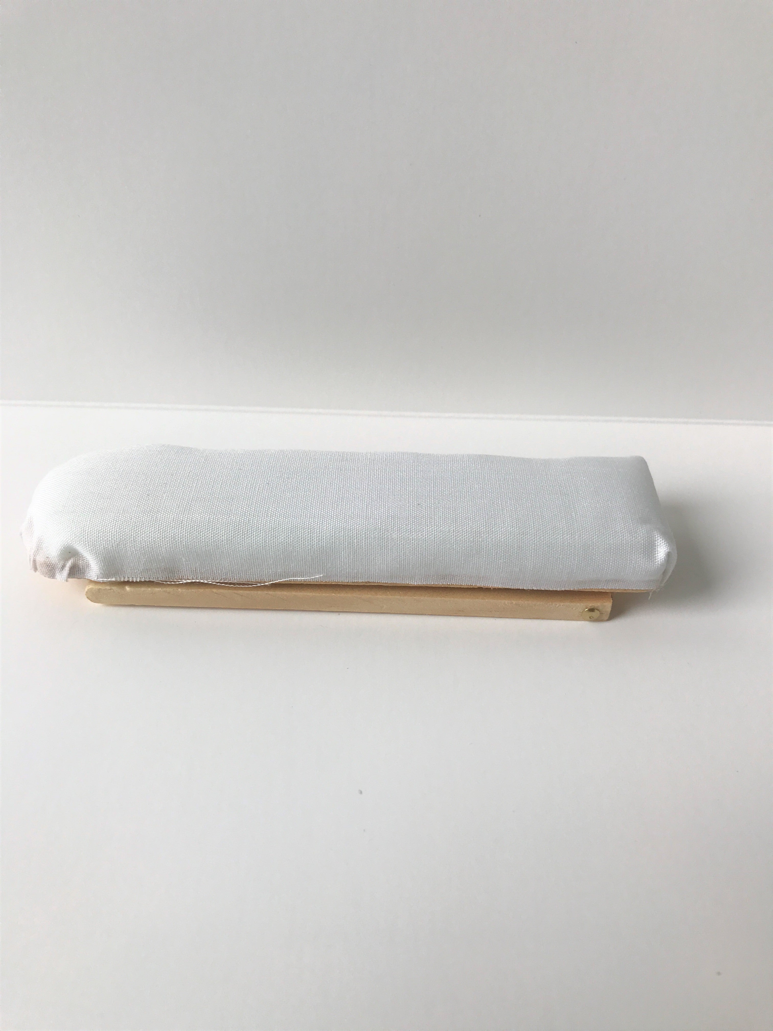 -Strijkplank voor het poppenhuis