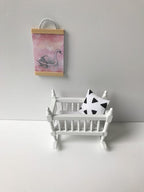 -Wit wiegje met wit handgemaakt matrasje